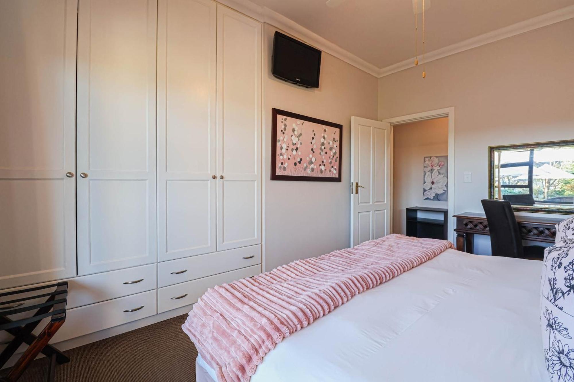 Amber Guest Lodge Knysna Exterior foto